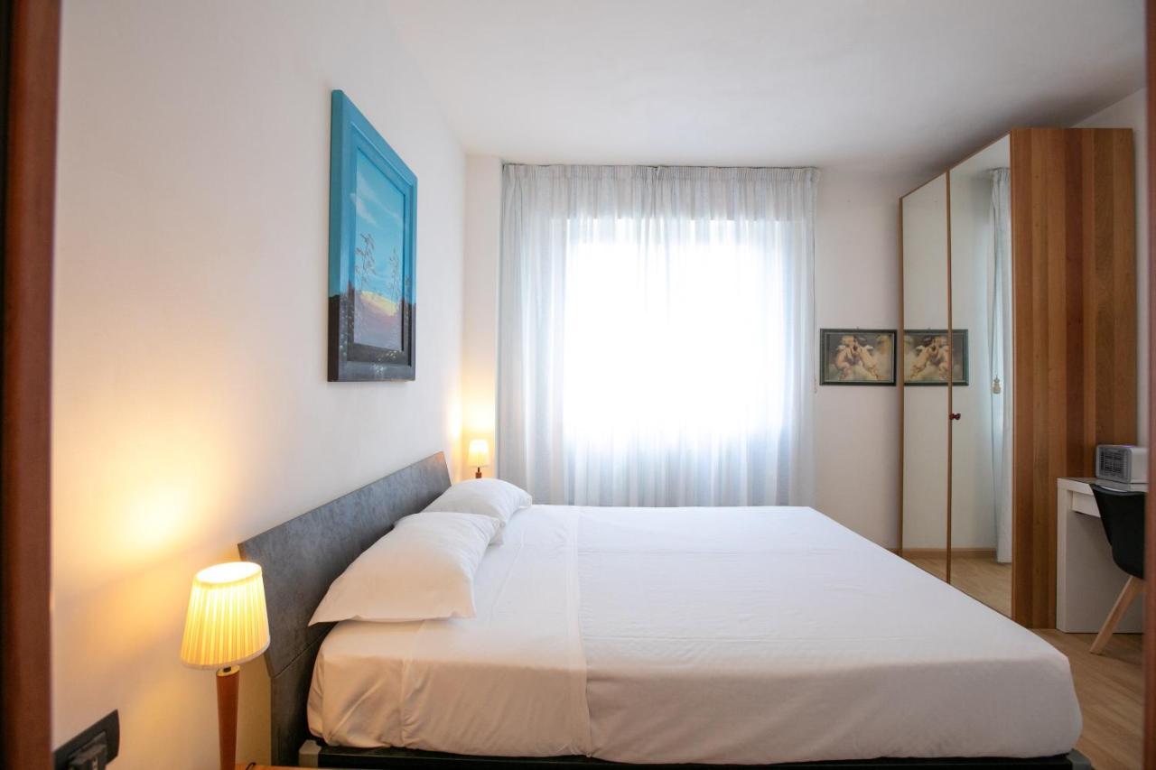 Mirea'S Rooms Ascoli Piceno Esterno foto