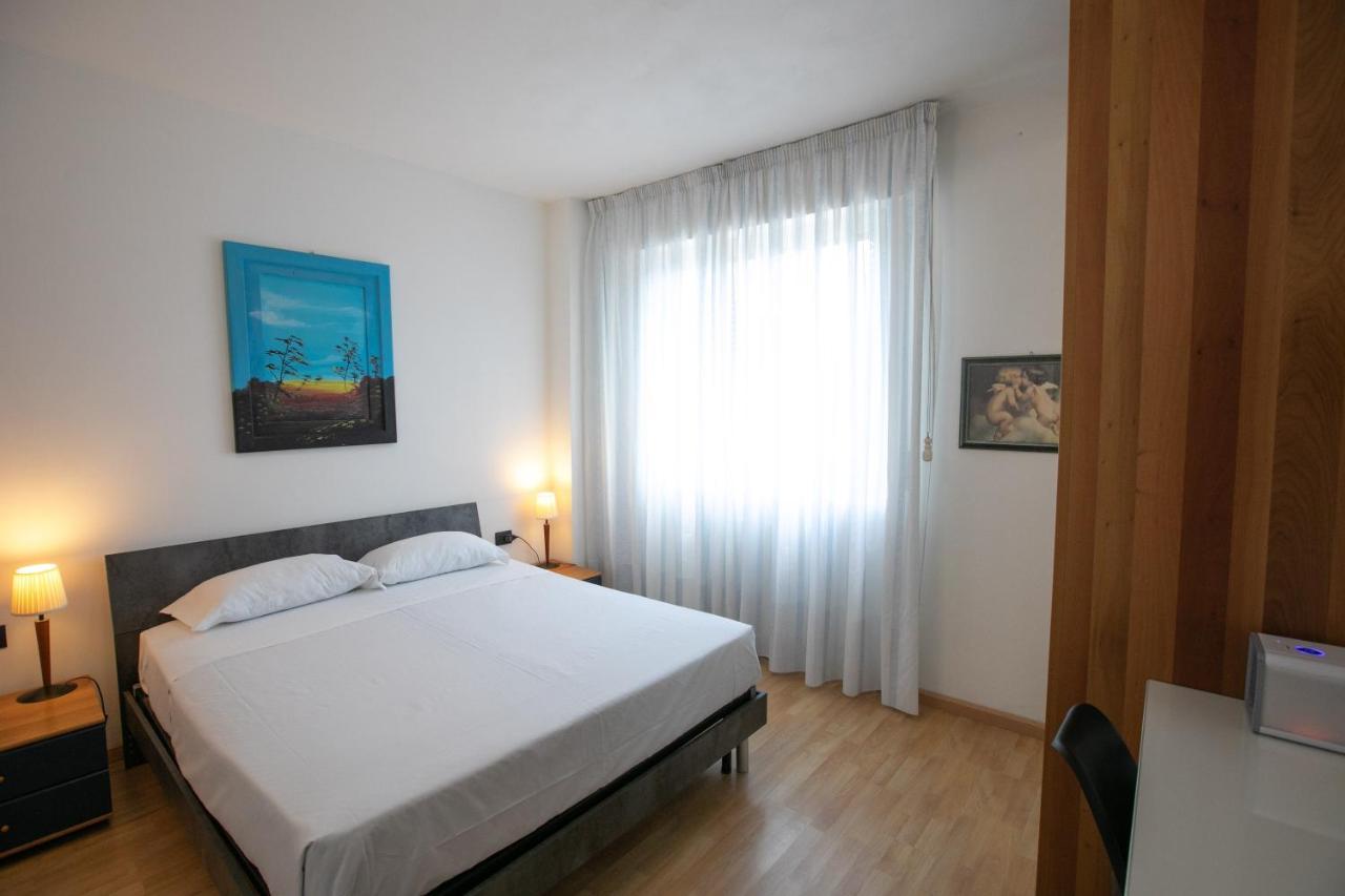 Mirea'S Rooms Ascoli Piceno Esterno foto