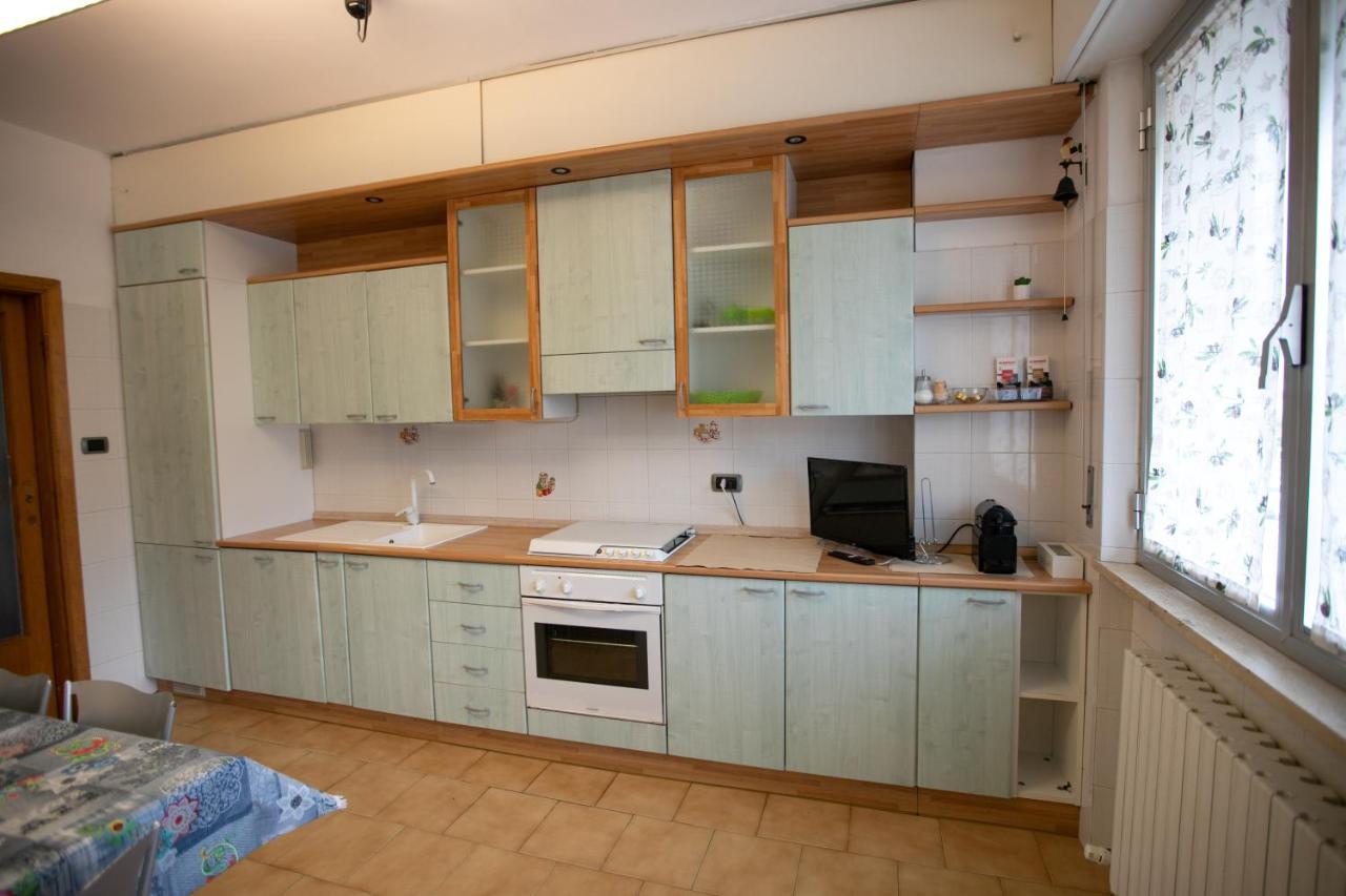 Mirea'S Rooms Ascoli Piceno Esterno foto