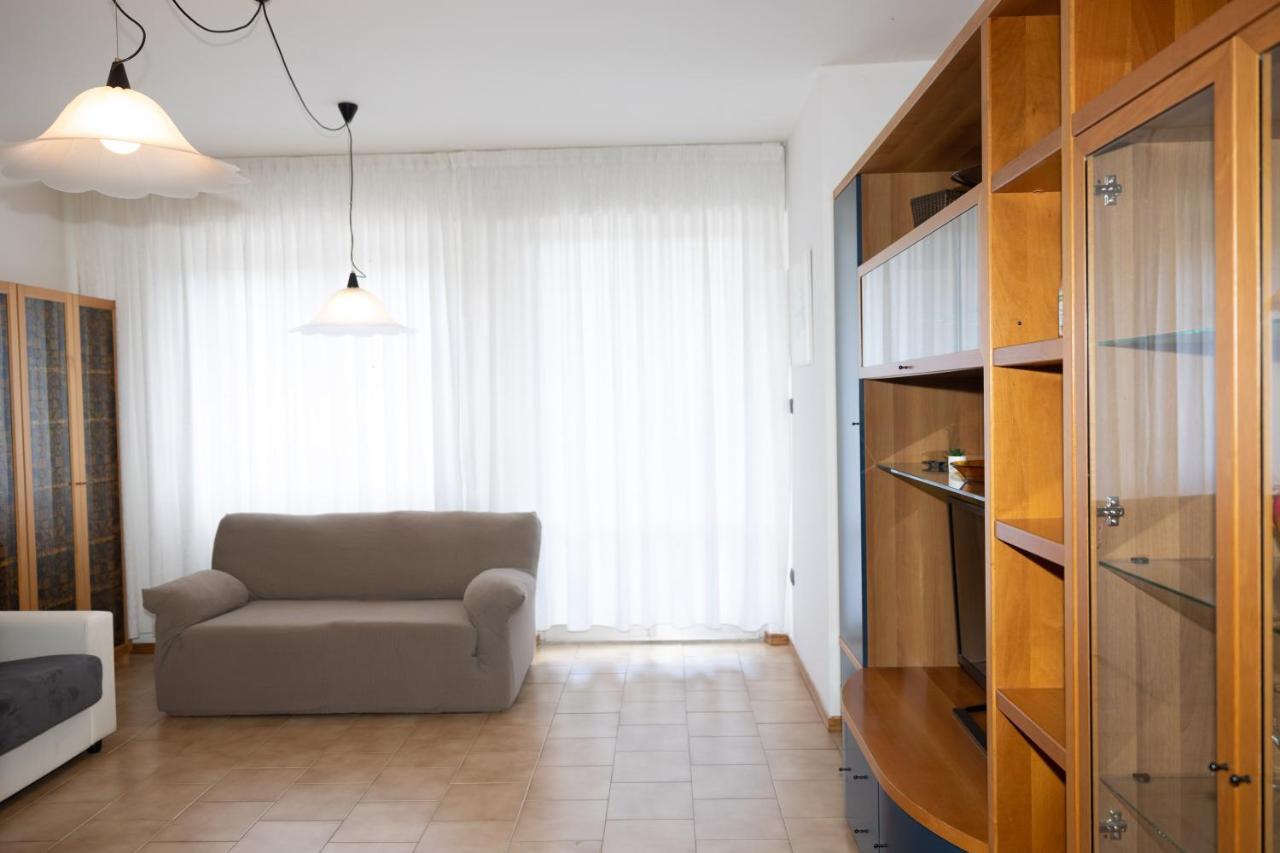 Mirea'S Rooms Ascoli Piceno Esterno foto
