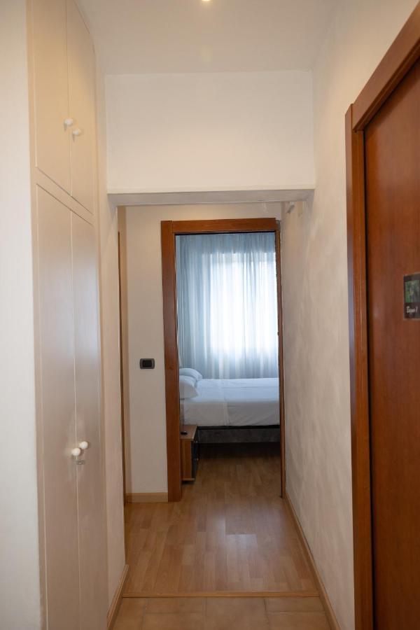 Mirea'S Rooms Ascoli Piceno Esterno foto
