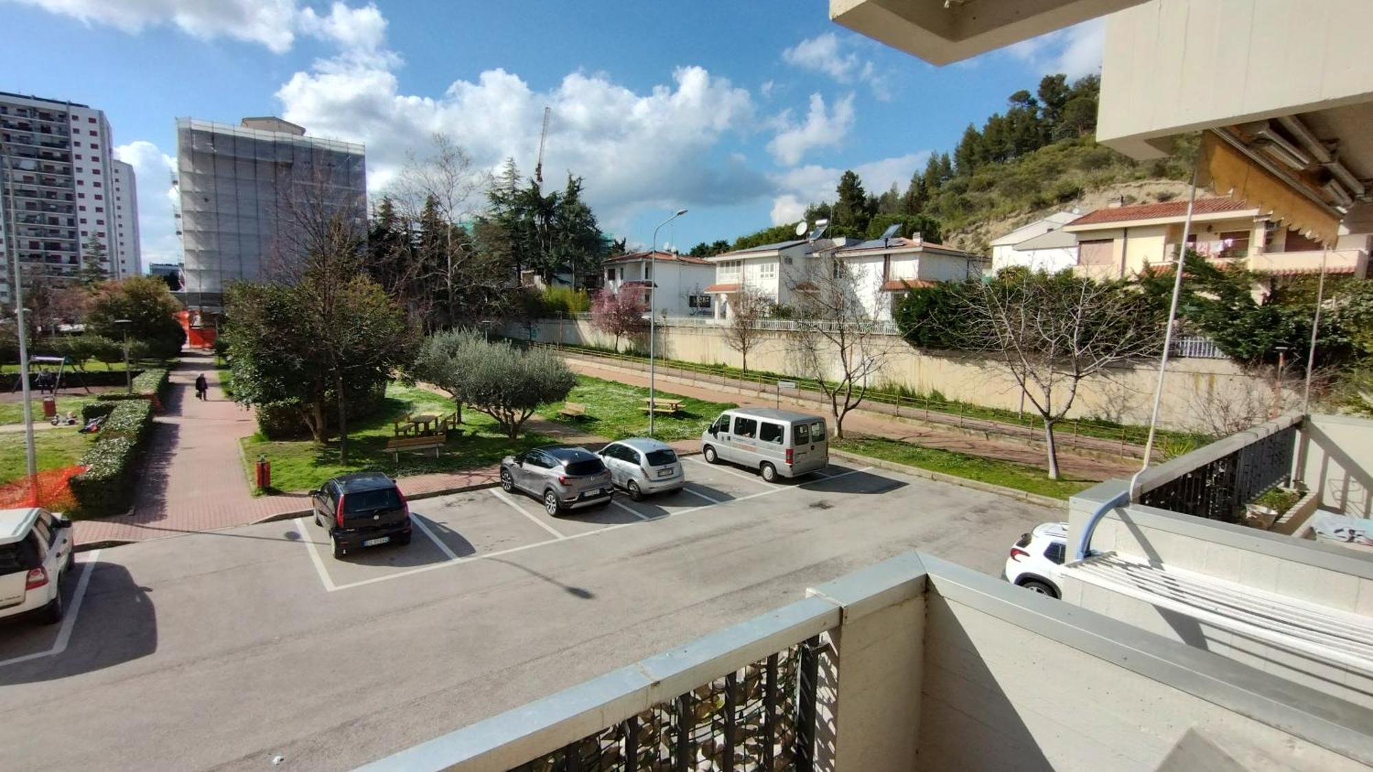 Mirea'S Rooms Ascoli Piceno Esterno foto