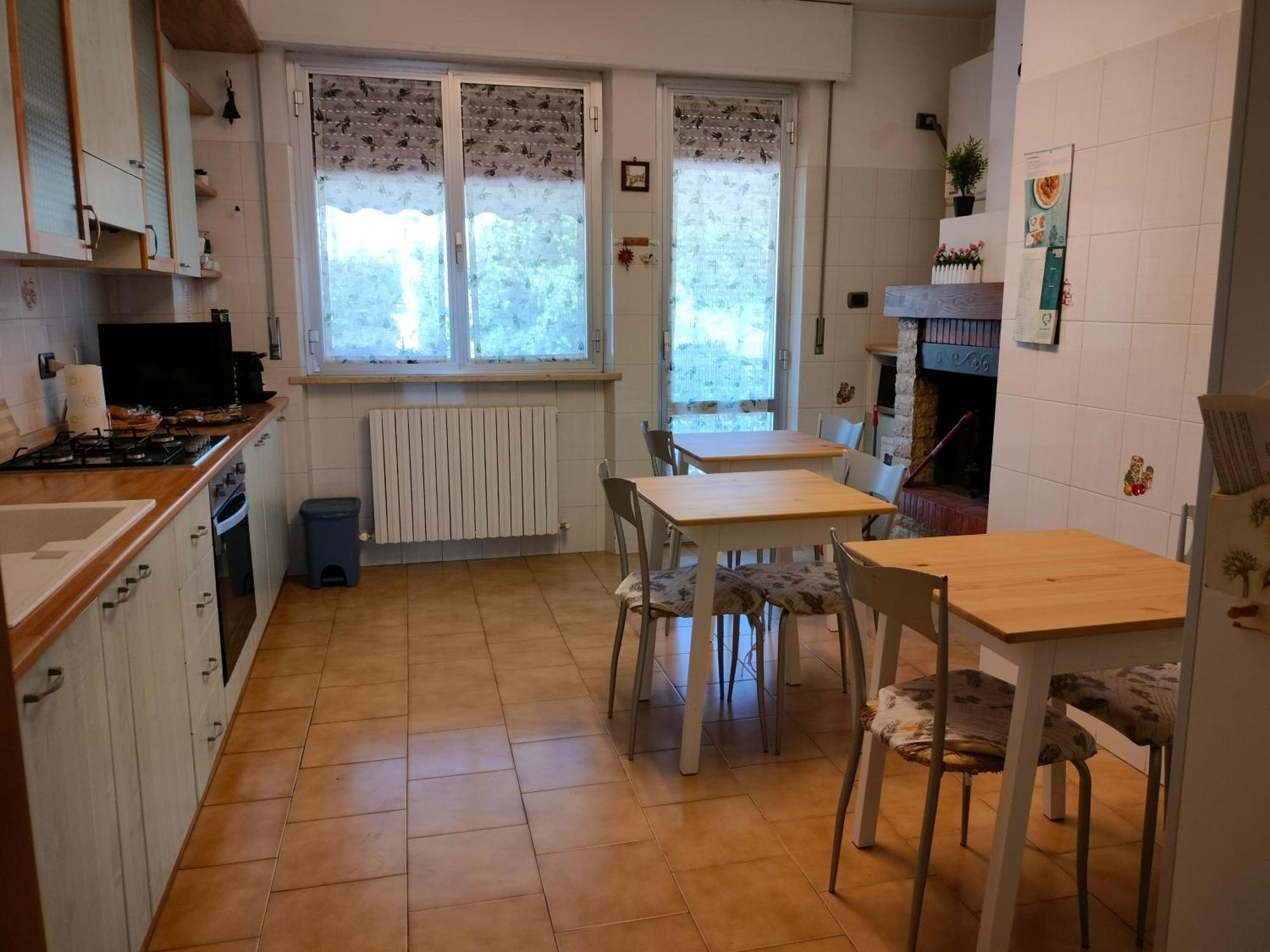 Mirea'S Rooms Ascoli Piceno Esterno foto